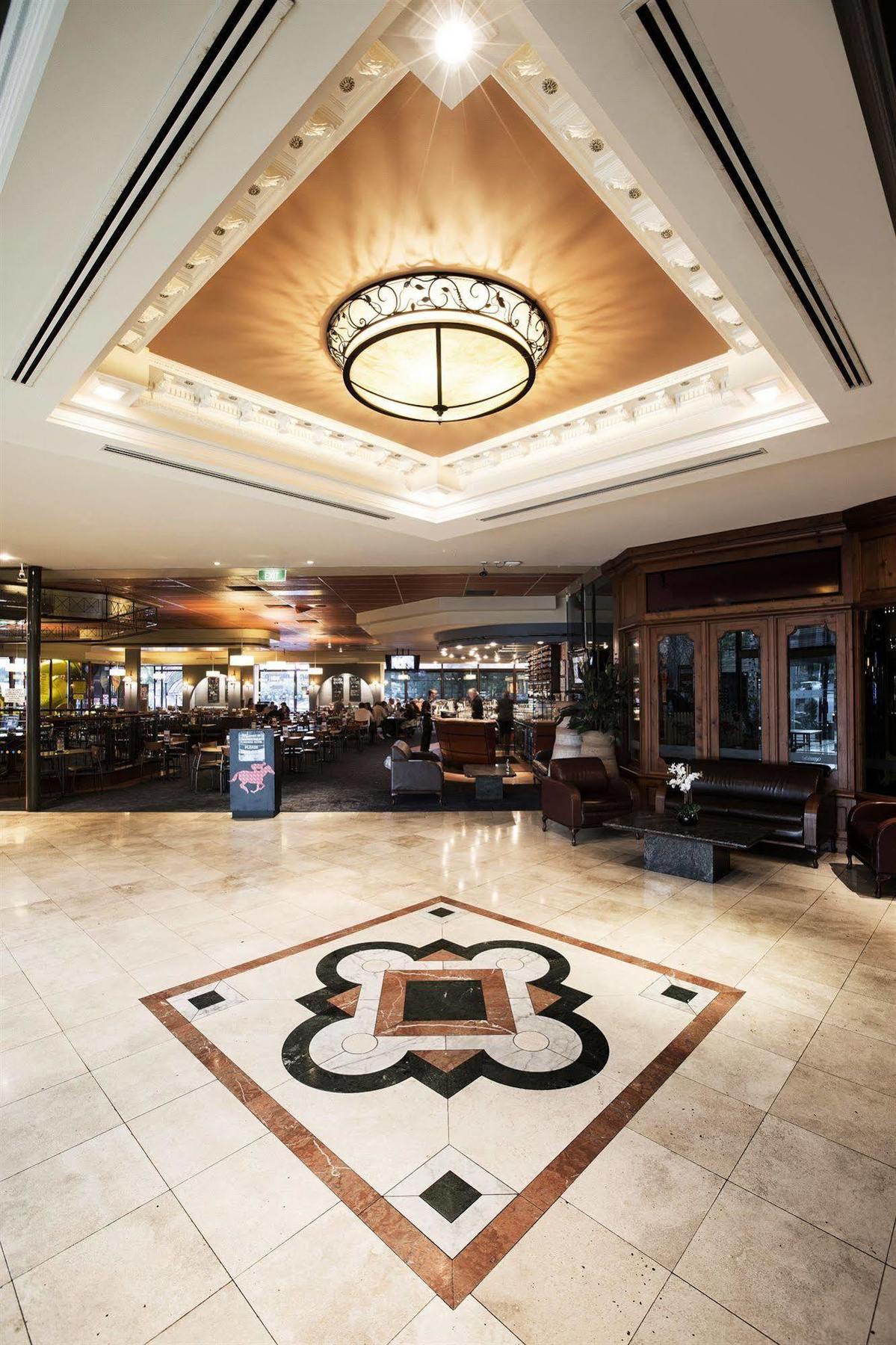 Hotel Nightcap At Matthew Flinders