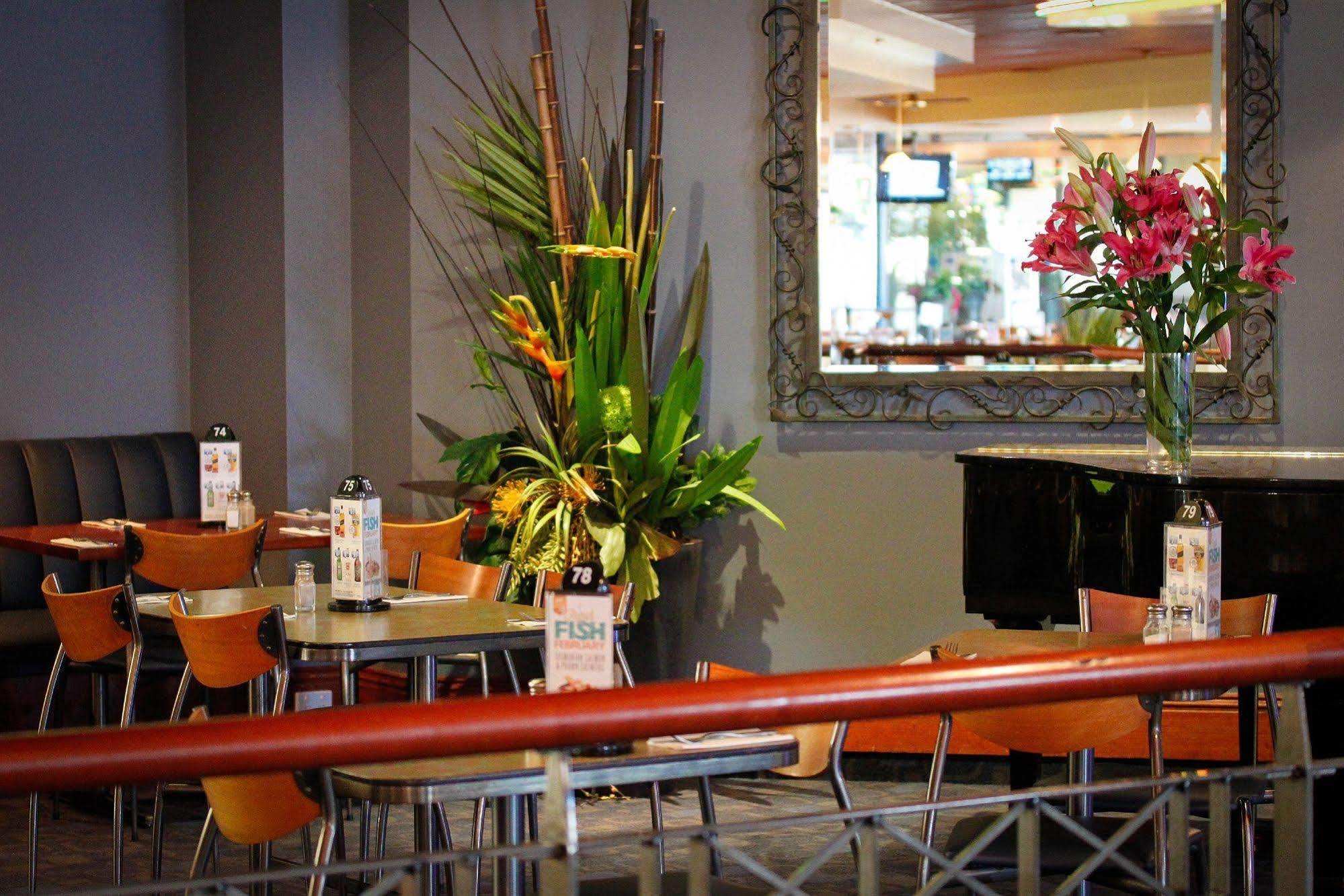 Nightcap At Matthew Flinders Hotel Chadstone